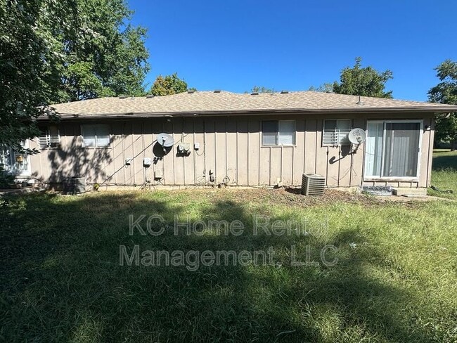 Building Photo - 7225 Gilmore Ave