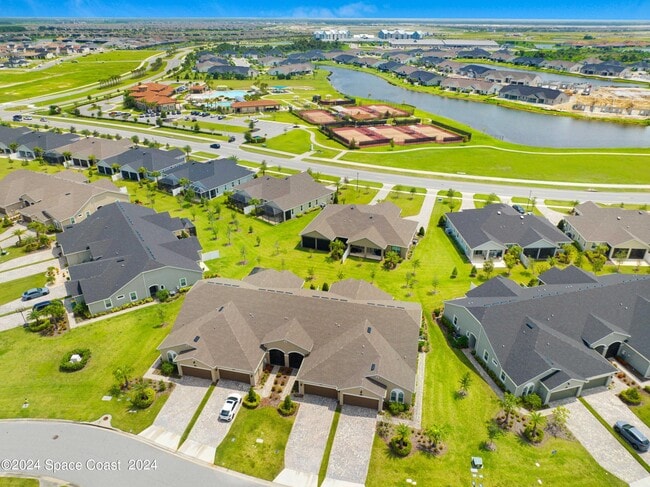 Building Photo - 8483 Loren Cove Dr