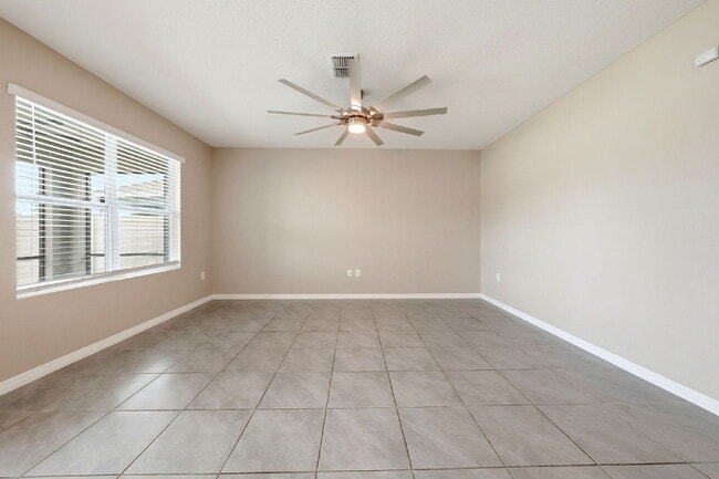 Building Photo - Three Bedroom, 2 Bathroom single family home with 2 Car Garage.
