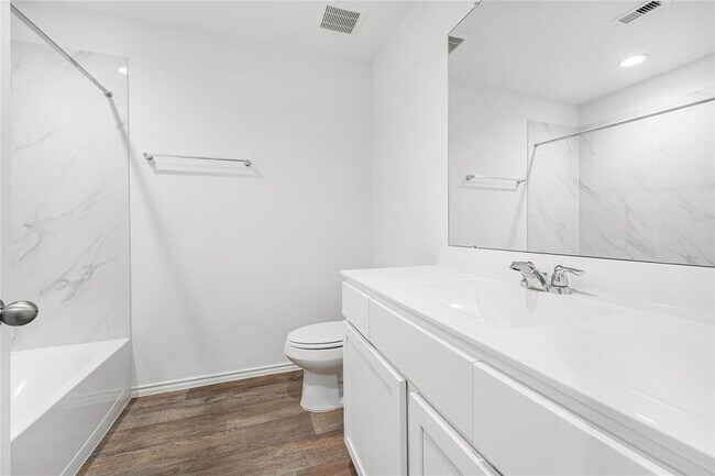 Building Photo - 5603 Poplar Rdg Ct