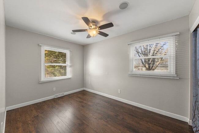 Building Photo - 1614 Lucylle Ave