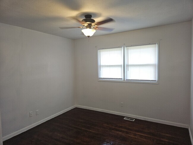 Building Photo - 619 Berwick Dr