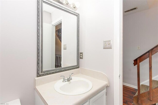 Building Photo - 3764 Chimney Creek Dr