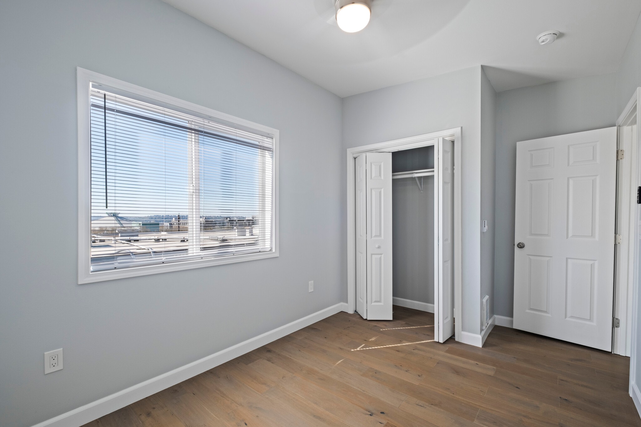 Building Photo - 812 2nd Ave N