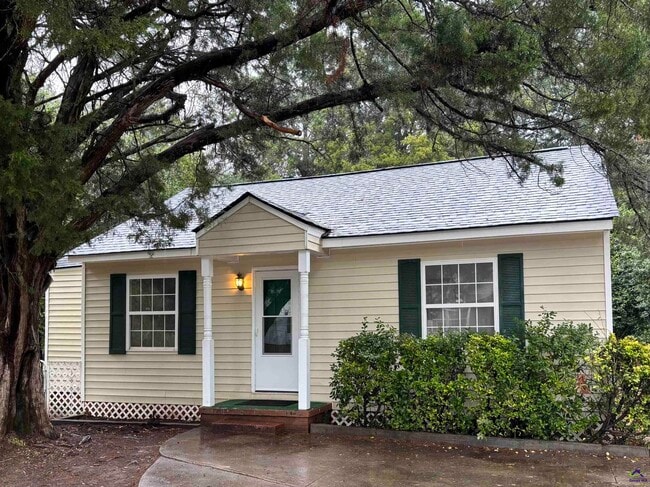 Building Photo - 122 Tinker Blvd