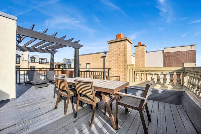 Building Photo - 460 Pennsylvania Ave