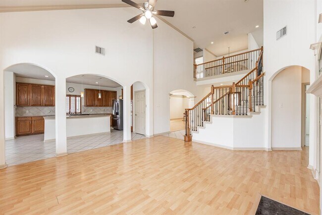 Building Photo - 17826 Island Spring Ln