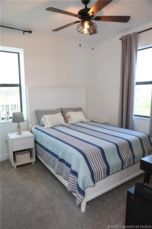 Building Photo - 950 SW Pr Ave