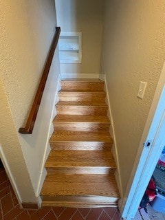 Garage stairs-1 - 24581 Harbor View Dr