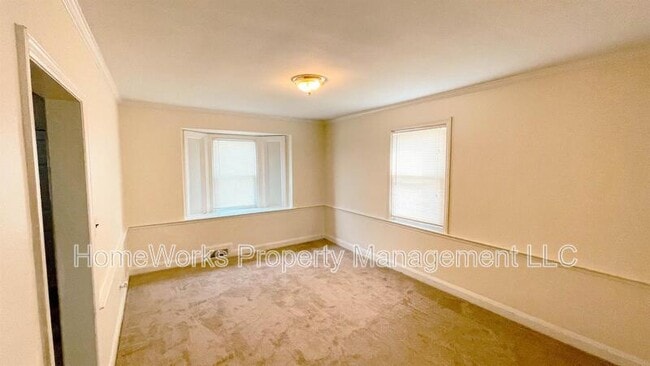 Building Photo - 4012 Clarks Ln