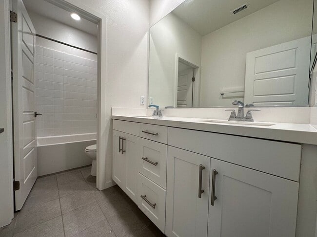 Building Photo - 4 Bedroom home for leasing in Irvine