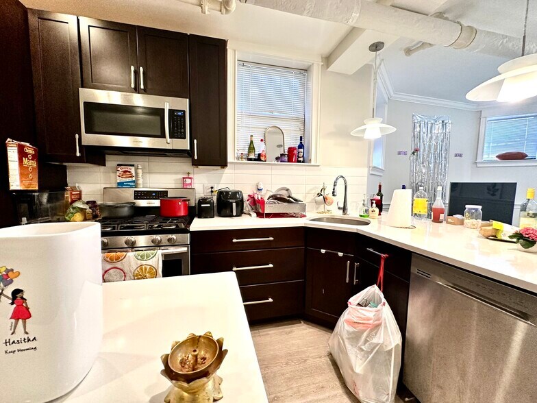 Building Photo - 1340 Commonwealth Ave