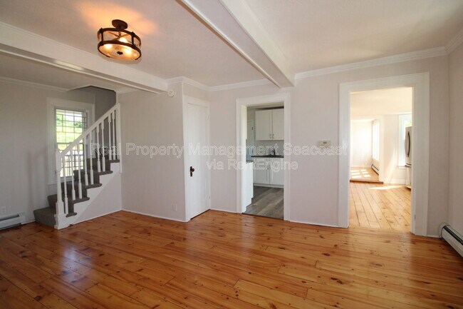 Building Photo - 11 Washington Rd