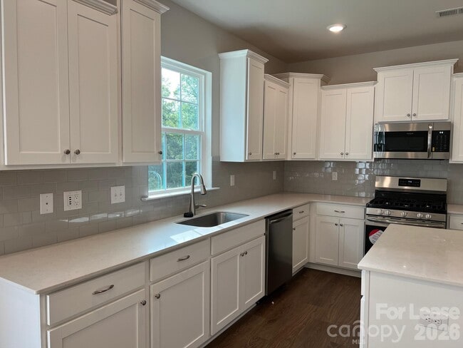 Building Photo - 194 Tackle Box Dr