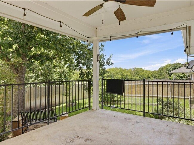 Building Photo - 1500 Ashberry Trail