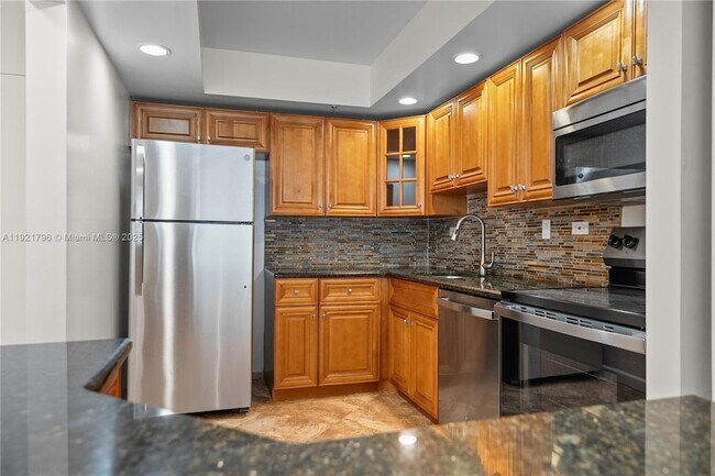 Building Photo - 20225 NE 34th Ct