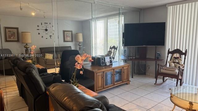 Building Photo - 1801 S Ocean Dr