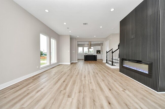 Primary Photo - 3913 Griggs Rd