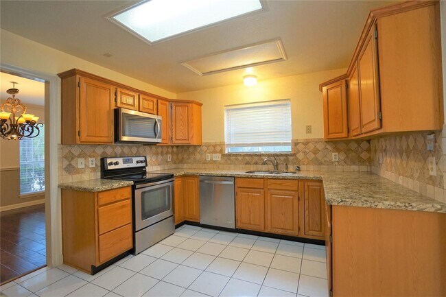 Building Photo - 50 Indian Summer Pl