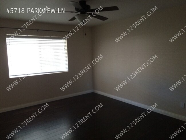 Building Photo - 45718 Parkview Ln