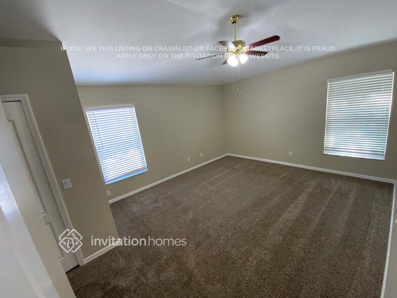 Building Photo - 11707 S Stone Ln