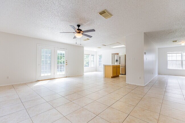Building Photo - 491 Emerald Fields Ln