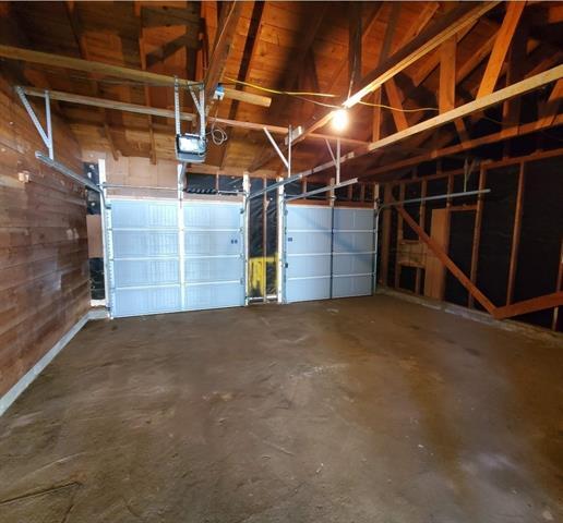 Building Photo - 2421 Loy Lake Rd