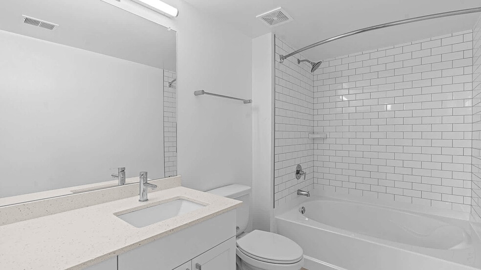 Bathroom - The Reserve at Clarendon Centre