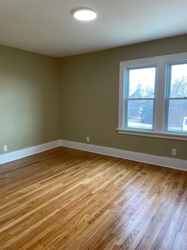 Building Photo - Four Bedroom Farmhouse on Three Acres