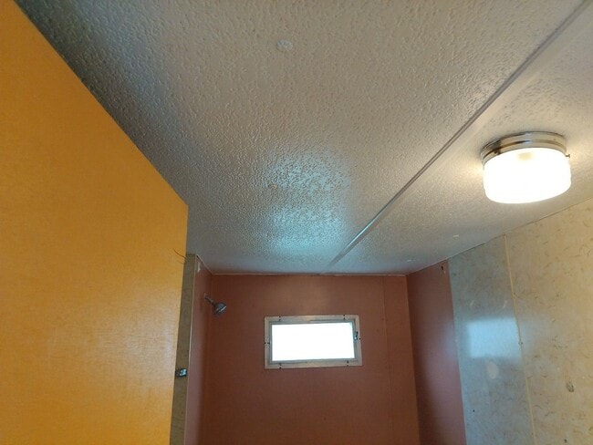 Building Photo - 2127 Twin Brooks Rd