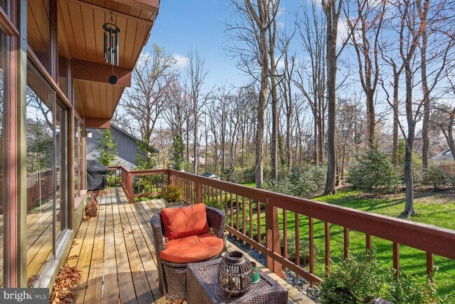 Building Photo - 1219 Ingleside Ave