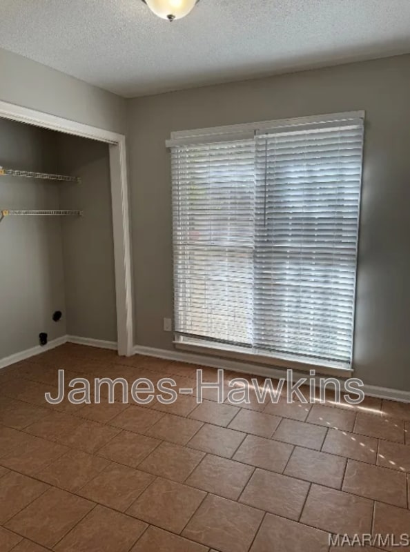 Building Photo - 3616 Oak Shadow Ln