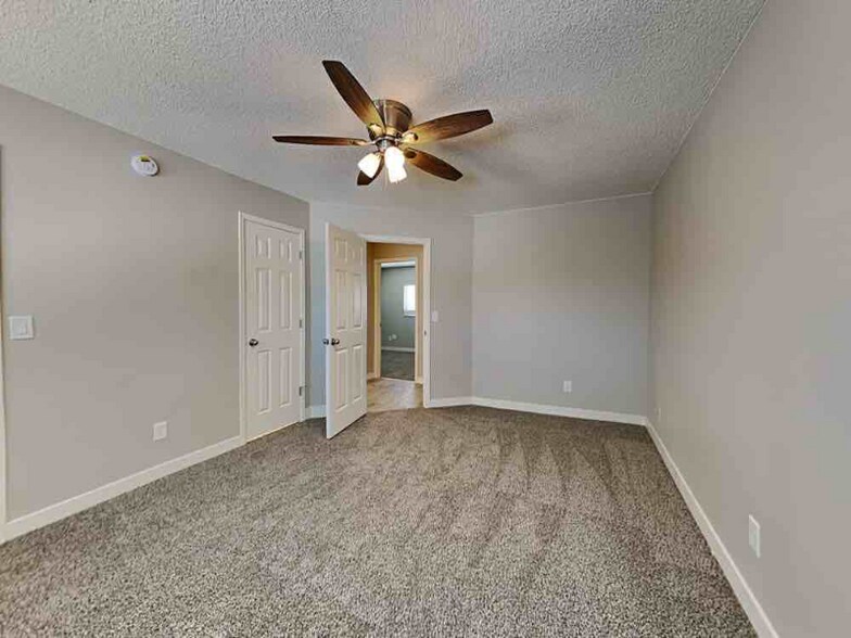 Building Photo - 6930 Sugar Creek Cir