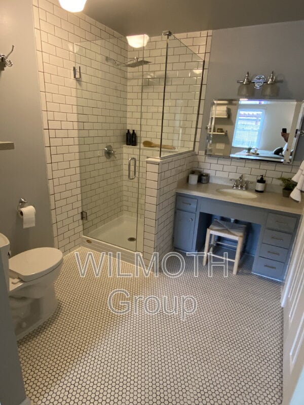 Building Photo - 10336 Orchard Park Dr N