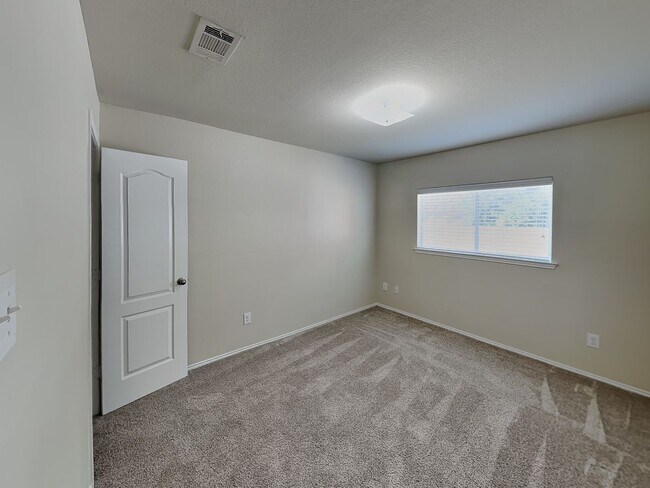 Building Photo - Welcome Home to Brookwood Park!