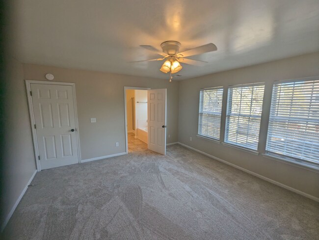 Building Photo - Hanahan Lake View Home for Lease