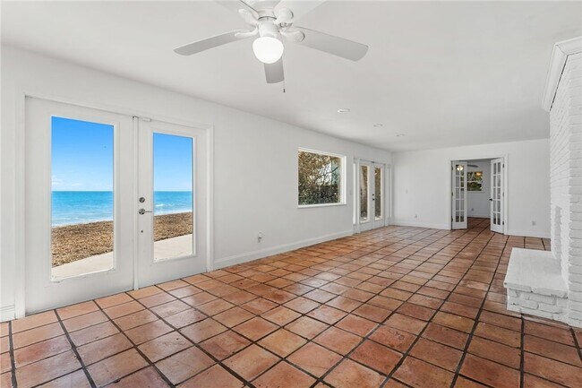 Building Photo - 9556 Doubloon Dr