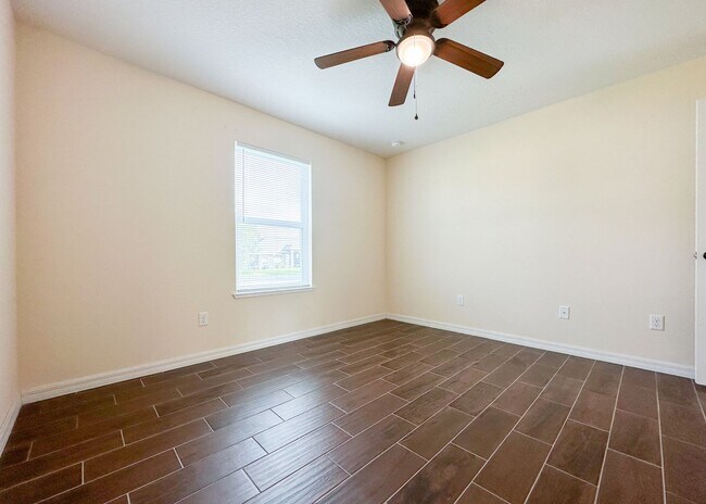 Building Photo - 2680 SW 156th Ln