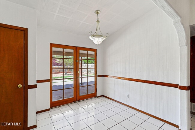 Building Photo - 3593 Breckenridge Dr