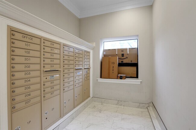 Building Photo - 60 Skillman Ave