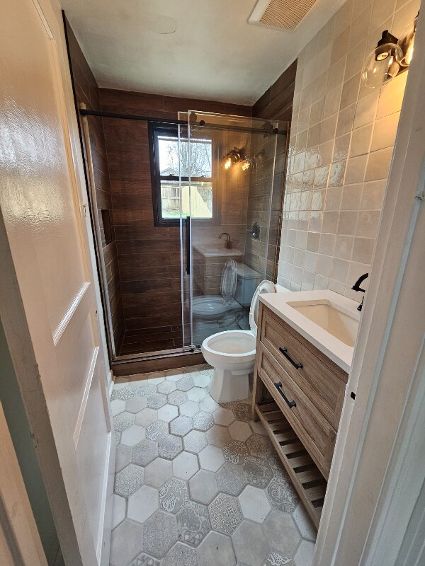 Building Photo - 933 Riverside Dr