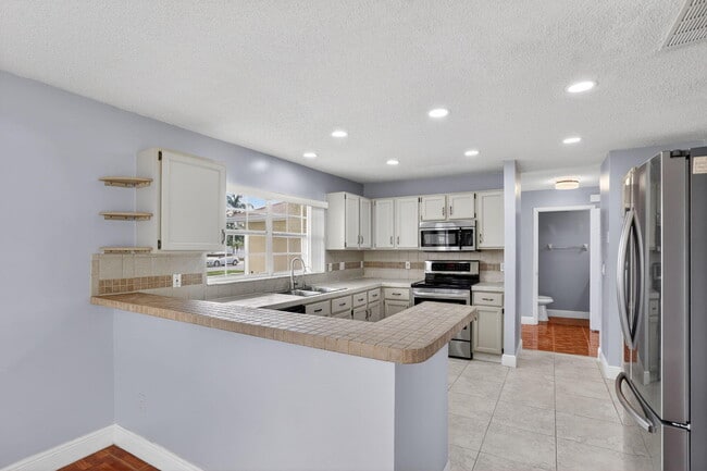 Building Photo - 14912 White Magnolia Ct