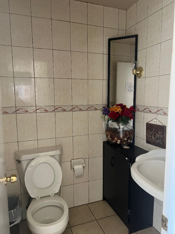 Building Photo - 215 Dennis Dr