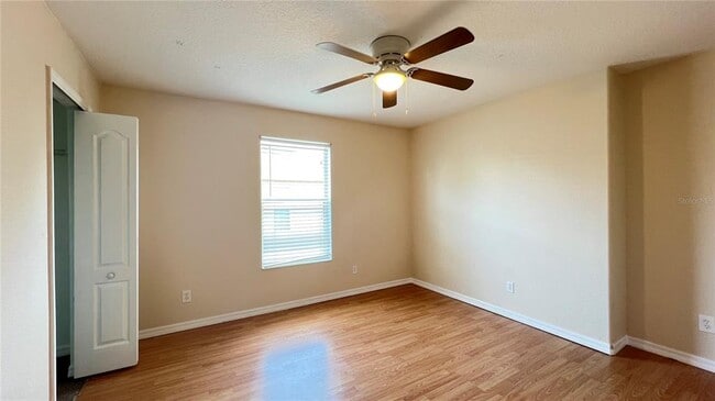 Building Photo - 806 Lost Grove Cir