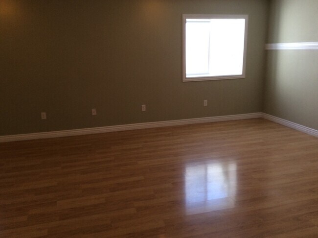 Building Photo - 442 E 1250 S