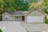 Building Photo - 151 Adrian Dr