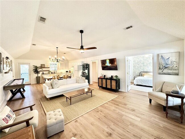 Building Photo - 1210 Bienville Blvd