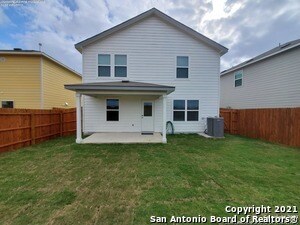 Building Photo - 743 Retama Pass