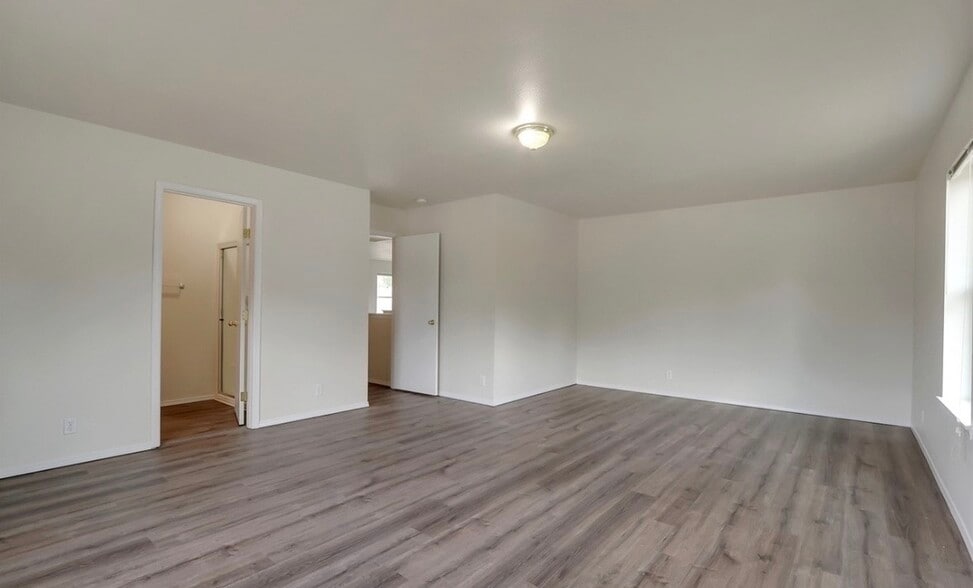 Building Photo - 20803 115th Avenue Ct E