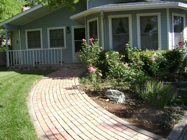 Building Photo - 510 Wellington Way